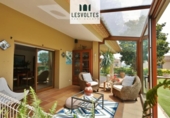 Chalet independiente con terreno en venta en la España, Mont-ras, ref: TR264271 foto