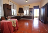 Chalet independiente con terreno en venta en la España, Alcuéscar, ref: TR264266 foto