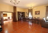 Chalet independiente con terreno en venta en la España, Alcuéscar, ref: TR264266 foto