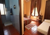 Chalet independiente con terreno en venta en la España, Alcuéscar, ref: TR264266 foto