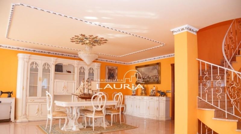 València - Chiva - 2000m2