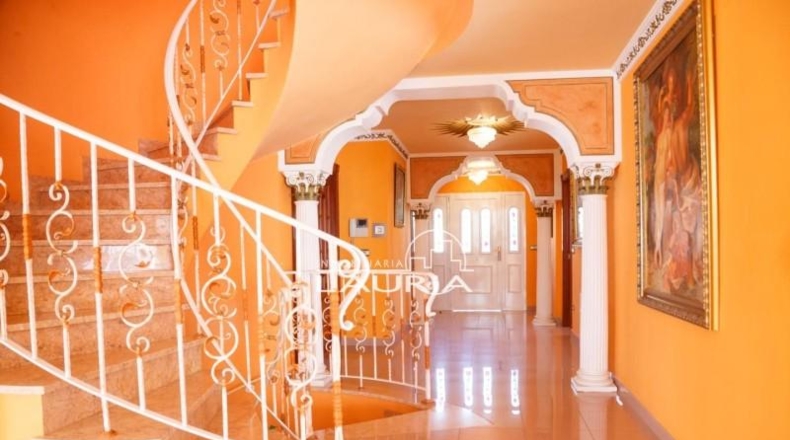 València - Chiva - 2000m2