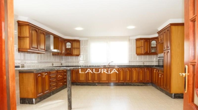 València - Chiva - 2000m2