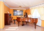 Chalet independiente con terreno en venta en la España, Chiva, ref: TR172346 foto