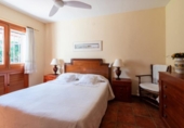 Chalet independiente con terreno en venta en la España, Dénia, ref: TR135441 foto
