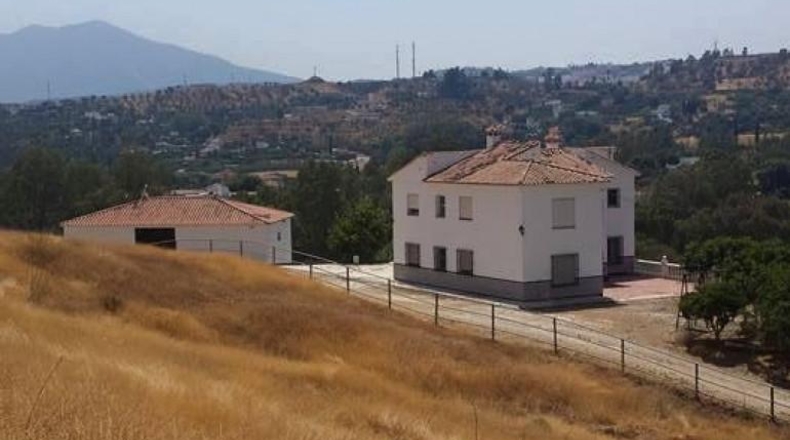 Málaga - Coín - 74000m2