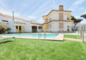 Chalet independiente con terreno en venta en la España, Chiclana de la Frontera, ref: TR139048 foto