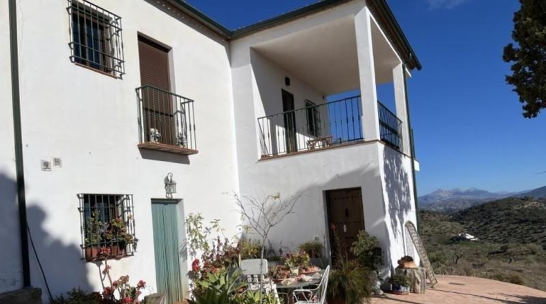 Малага - Almogía - 15000m2