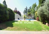 Chalet independiente con terreno en venta en la España, Majadahonda, ref: TR140167 foto