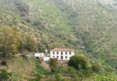 Chalet independiente con terreno en venta en la España, Málaga, ref: TR161606 foto