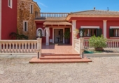 Chalet independiente con terreno en venta en la España, Llucmajor, ref: TR149279 foto