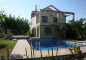Chalet independiente con terreno en venta en la España, Alicante, ref: TR146013 foto