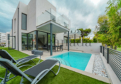 Chalet independiente con terreno en venta en la España, Alcúdia, ref: TR137019 foto