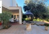 Chalet independiente con terreno en venta en la España, Málaga, ref: TR159977 foto