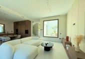 Chalet independiente con terreno en venta en la España, Estepona, ref: TR269191 foto