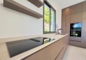 Chalet independiente con terreno en venta en la España, Estepona, ref: TR269191 foto