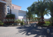 Chalet independiente con terreno en venta en la España, San Bartolomé de Tirajana, ref: TR137025 foto