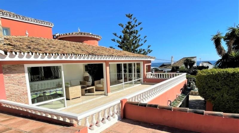 Málaga - Estepona - 2500m2