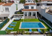 Chalet independiente con terreno en venta en la España, Arona, ref: TR400004 foto