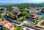 Detached villa with land for sale on España, l'Escala, ref: TR311172 photo