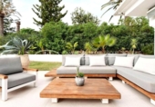 Chalet independiente con terreno en venta en la España, Marbella, ref: TR237759 foto