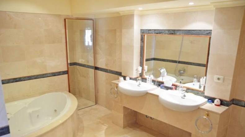 Santa Cruz de Tenerife - Adeje - 1000m2