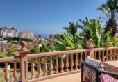 Chalet independiente con terreno en venta en la España, Arroyo de la Miel-Benalmádena Costa, ref: TR367528 foto