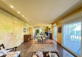 Chalet independiente con terreno en venta en la España, Vigo, ref: TR205836 foto