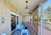 Chalet independiente con terreno en venta en la España, Vigo, ref: TR205836 foto