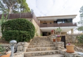 Chalet independiente con terreno en venta en la España, Calvià, ref: TR370249 foto