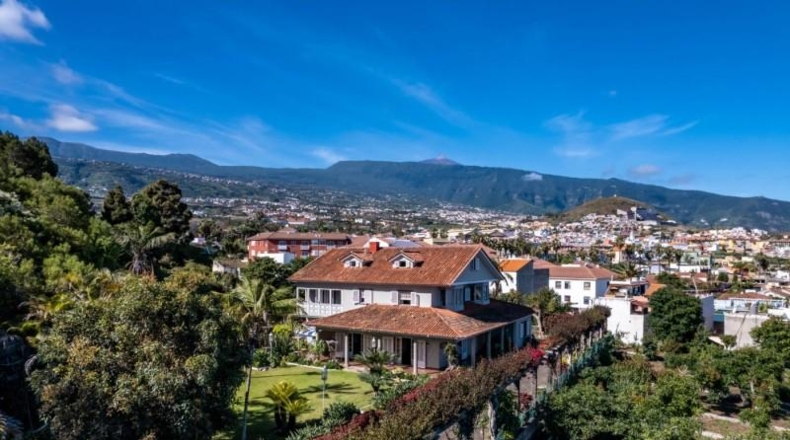 Santa Cruz de Tenerife - Puerto de la Cruz - 31200m2