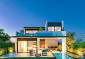 Chalet independiente con terreno en venta en la España, Estepona, ref: TR242762 foto