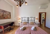 Chalet independiente con terreno en venta en la España, Sant Lluís, ref: TR354769 foto