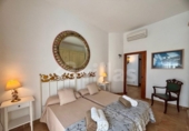 Chalet independiente con terreno en venta en la España, Sant Lluís, ref: TR354769 foto