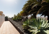 Chalet independiente con terreno en venta en la España, Teguise, ref: TR145506 foto