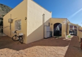 Chalet independiente con terreno en venta en la España, Arona, ref: TR144699 foto