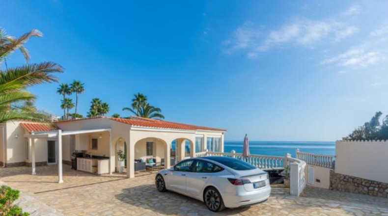 Alicante - Campello - 1350m2