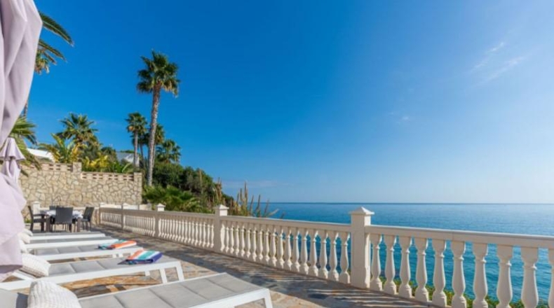 Alicante - Campello - 1350m2