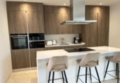 Chalet independiente con terreno en venta en la España, Estepona, ref: TR239156 foto