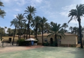 Chalet independiente con terreno en venta en la España, Elche, ref: TR133701 foto