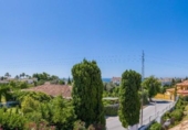 Chalet independiente con terreno en venta en la España, Marbella, ref: TR144867 foto