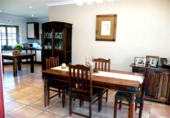 Chalet independiente con terreno en venta en la España, Coín, ref: TR135703 foto
