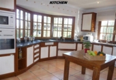 Chalet independiente con terreno en venta en la España, Coín, ref: TR135703 foto