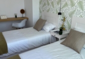 Chalet independiente con terreno en venta en la España, Marbella, ref: TR235632 foto