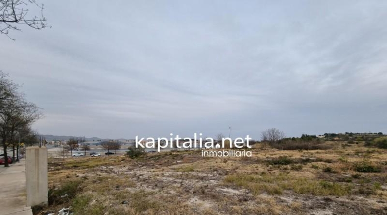 València - Onteniente - 14000m2