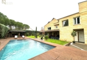 Chalet independiente con terreno en venta en la España, Las Rozas de Madrid, ref: TR181634 foto