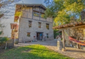 Chalet independiente con terreno en venta en la España, Astigarraga, ref: TR151720 foto