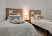 Chalet independiente con terreno en venta en la España, Benalmádena, ref: TR264758 foto