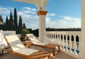 Chalet independiente con terreno en venta en la España, Benalmádena, ref: TR264758 foto