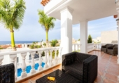 Chalet independiente con terreno en venta en la España, Adeje, ref: TR140451 foto